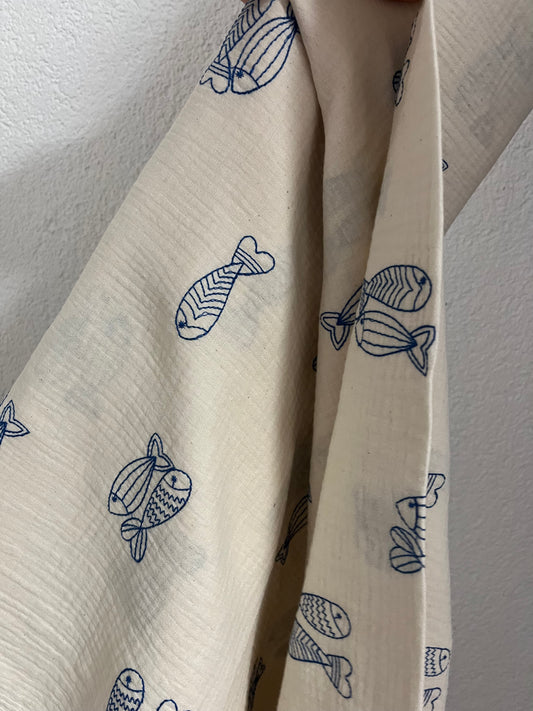 Halstuch Musselin Fische bestickt, gesäumt