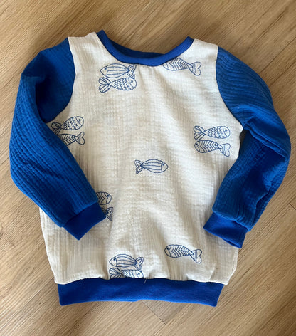 Musselin Sweater Fische / Kobalt