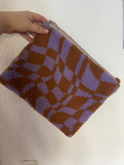 Tablet Case / Kosmetiktasche Teddy im Grafischen Design