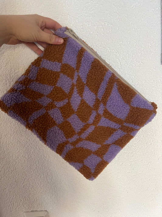 Tablet Case / Kosmetiktasche Teddy im Grafischen Design