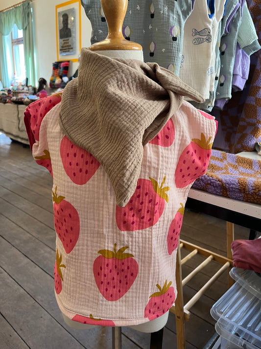 Musselin T-Shirt Erdbeeren