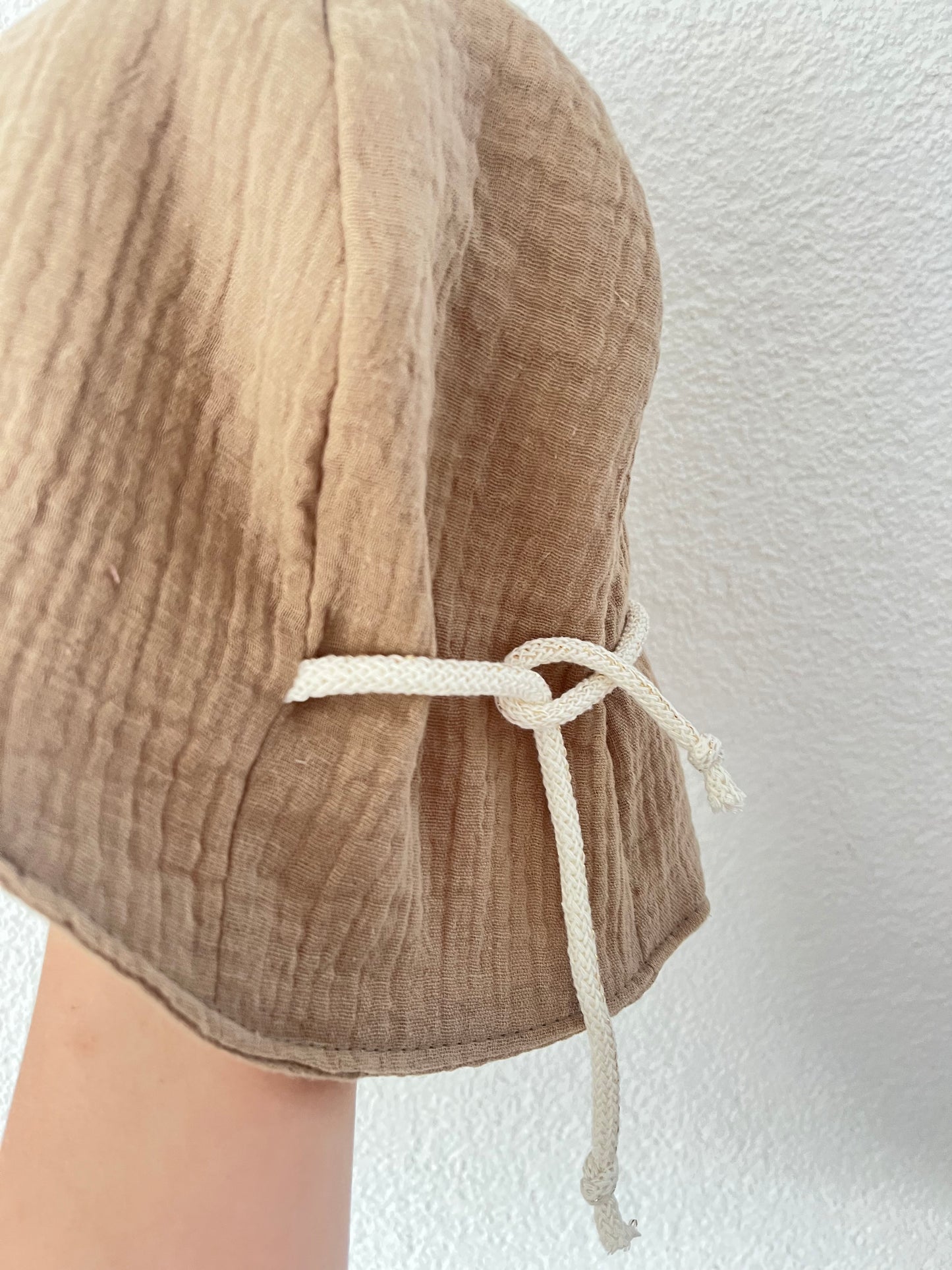 Musselin Hut, Sommerhut mit Nackenschutz, Beige