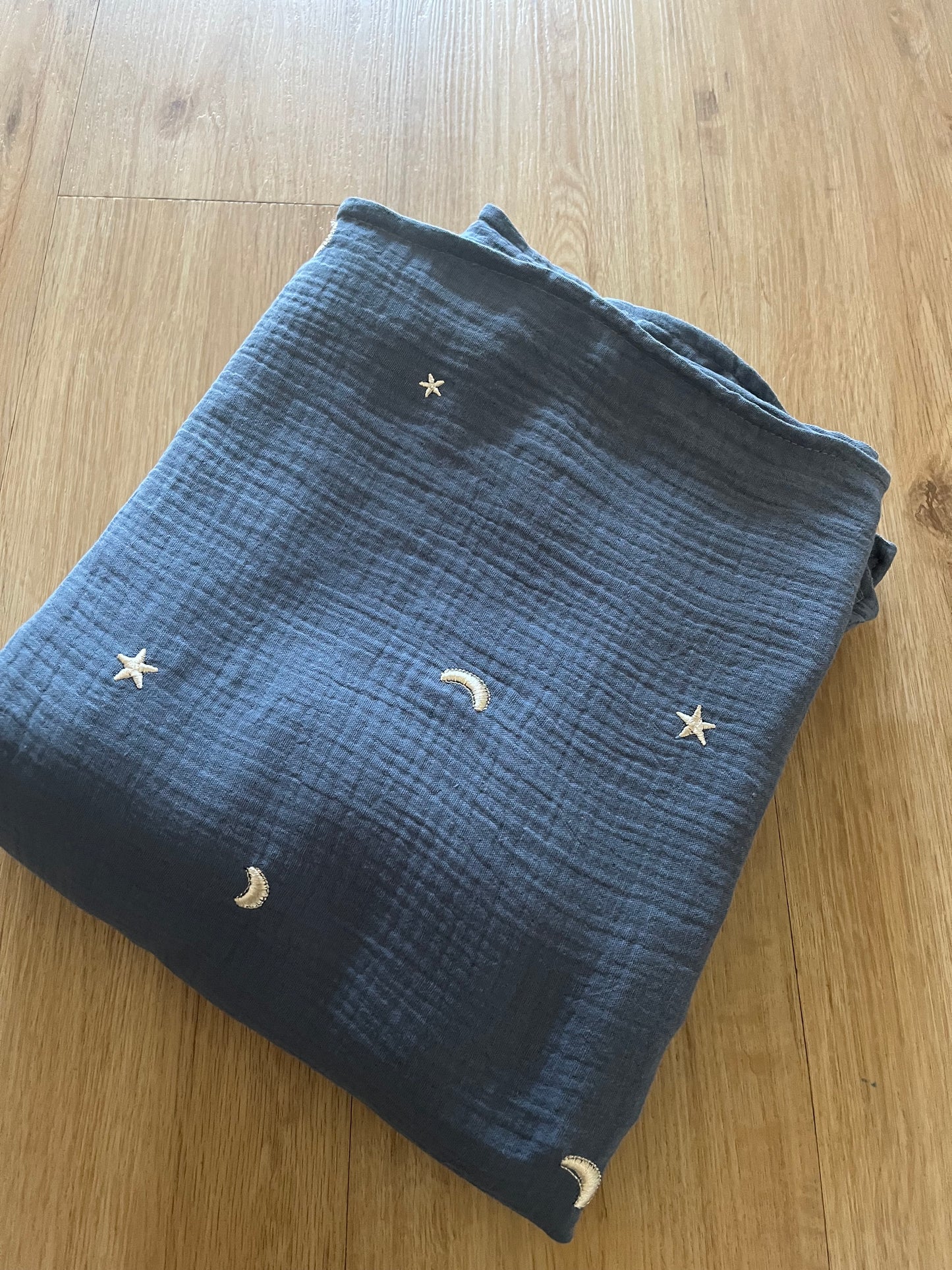Musselin Decke Sternenhimmel Stickerei Dunkelblau
