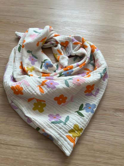 Halstuch Musselin Blüten Pastell
